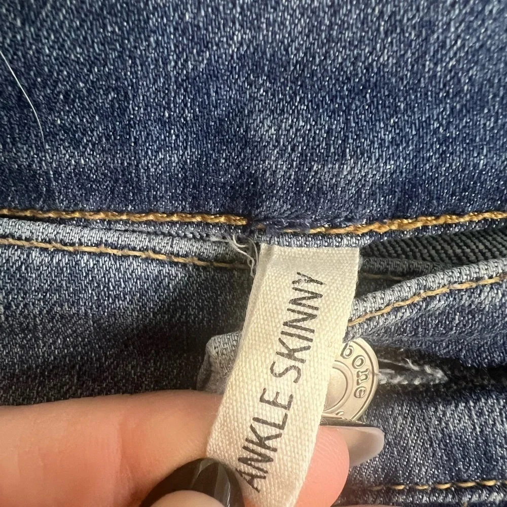 Rag & Bone Ankle Skinny Jeans in Lucky Rougue - Size 29
